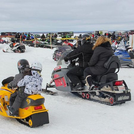 Alberta Beach Inn And Suites المظهر الخارجي الصورة